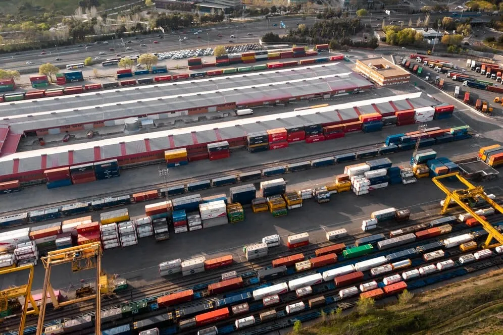 ¿Cuáles son los riesgos en el transporte de carga y cómo evitarlos?