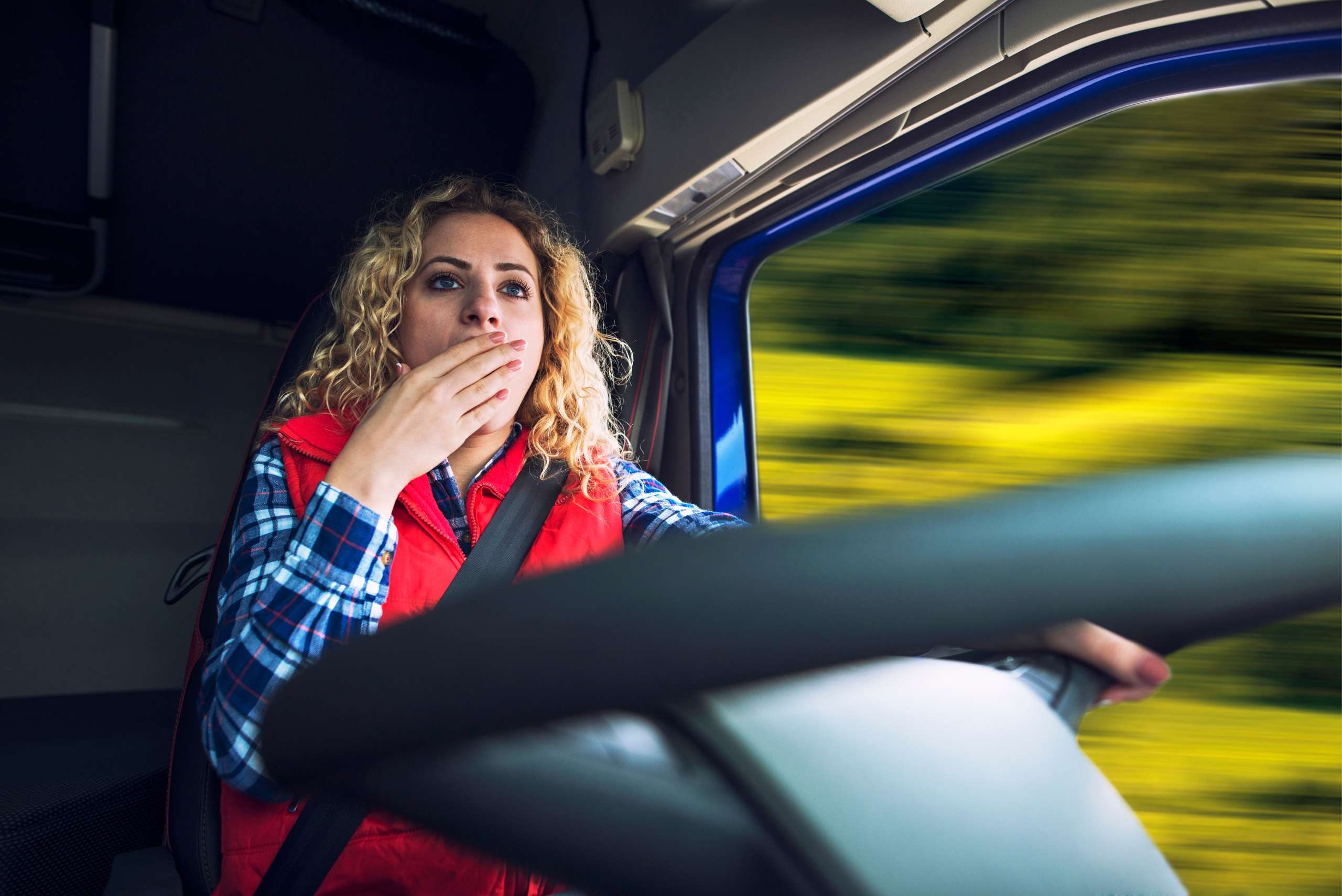 ¿Cuáles son los primeros síntomas de cansancio al conducir?